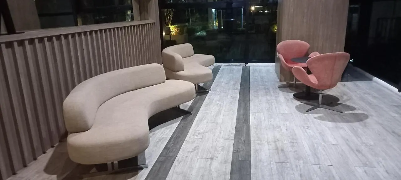 Yemala Suites At Skyloft - Johor Johor Bahru 4*,